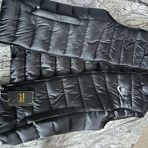 Nike Women's Black Puffer Vest